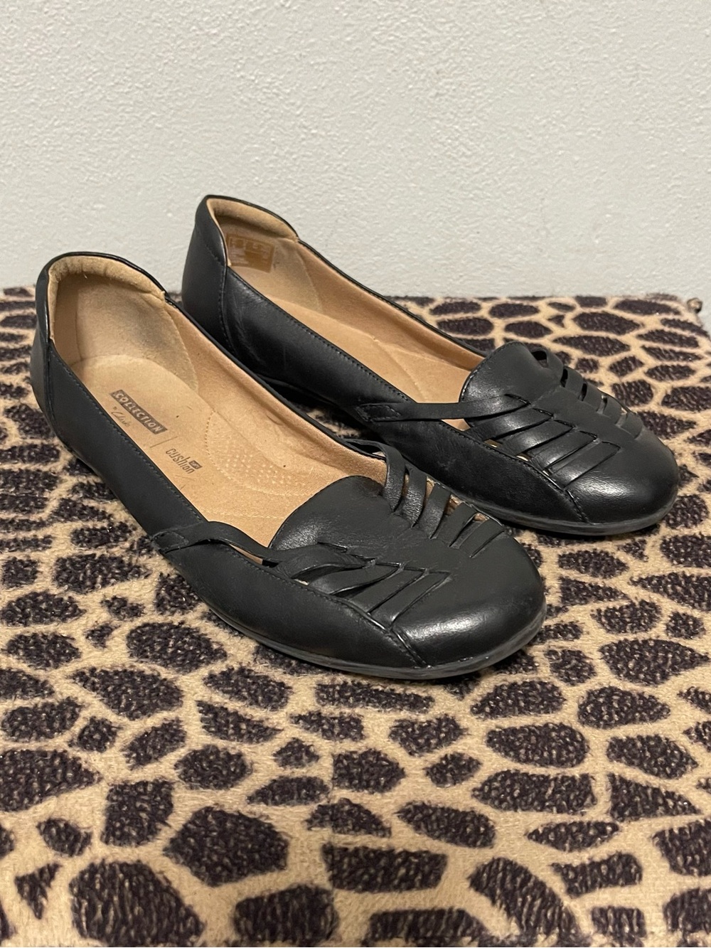 Clarks Collection Slip On Comfort Flats Black Leather Comfort Womens 9